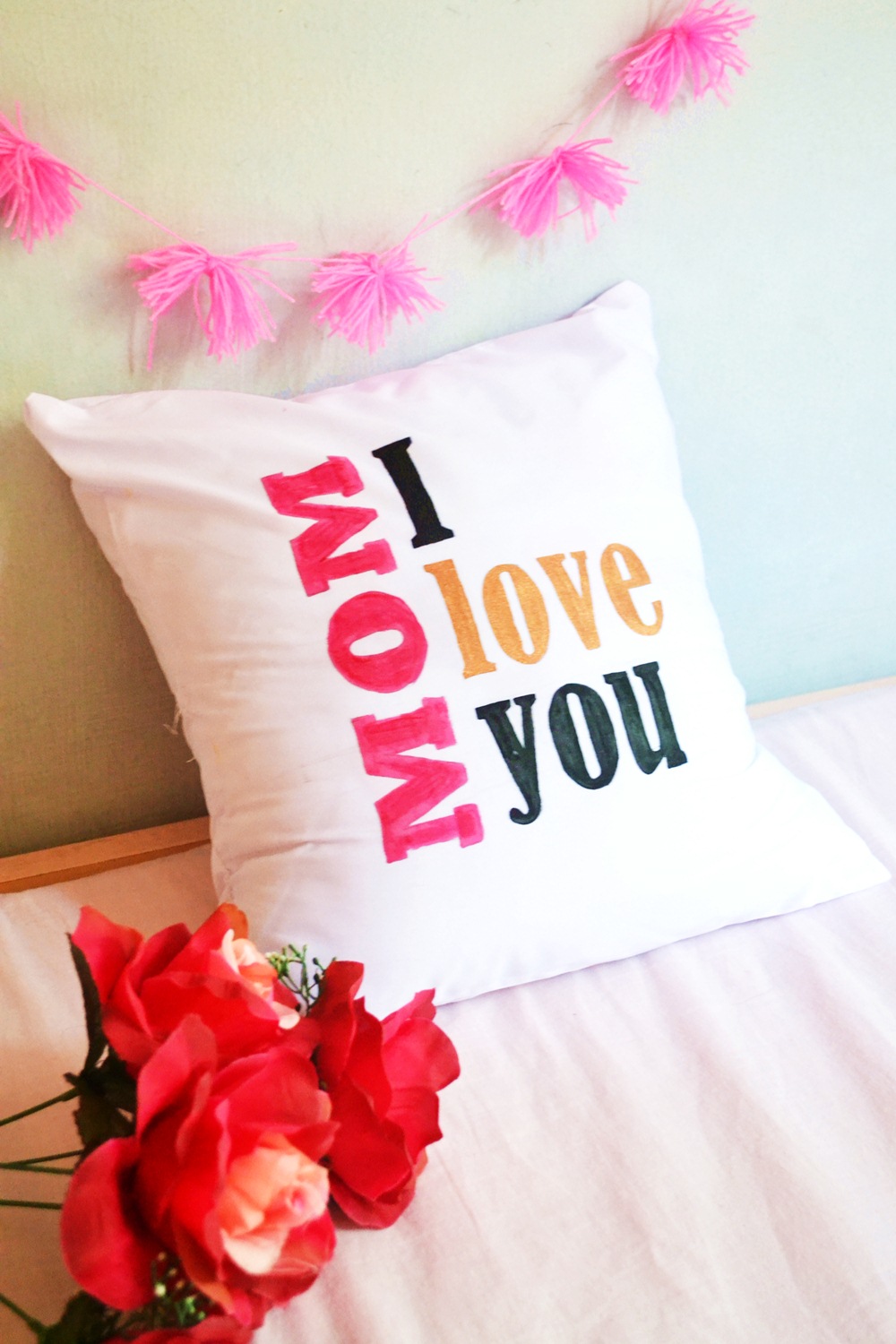 DIY Pillow – Gift For Mom (With Free Template)