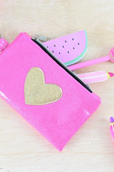 10 Minutes Glitter Vinyl Zipper Pouch Tutorial with Tips